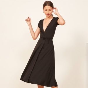 Black Reformation plunge wrap dress small s